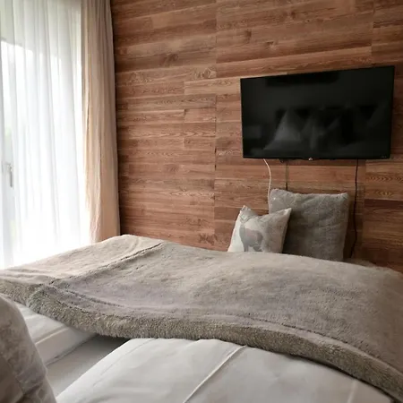 Eden Mountain Resort- Karola Apartamento *