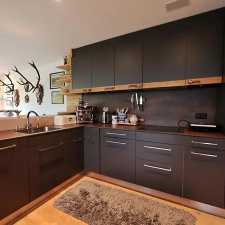 Eden Mountain Resort- Karola Apartamento Arosa